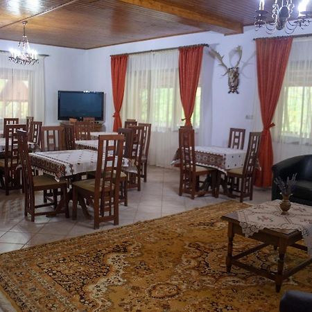 Pensiunea Valea Gepisului Grosi  ภายนอก รูปภาพ